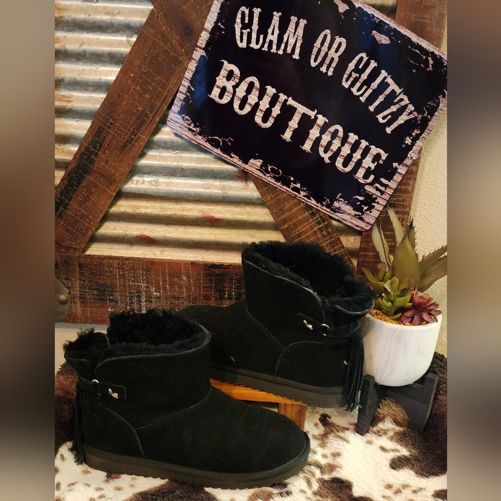 Koolaburra Black Ugg Boots